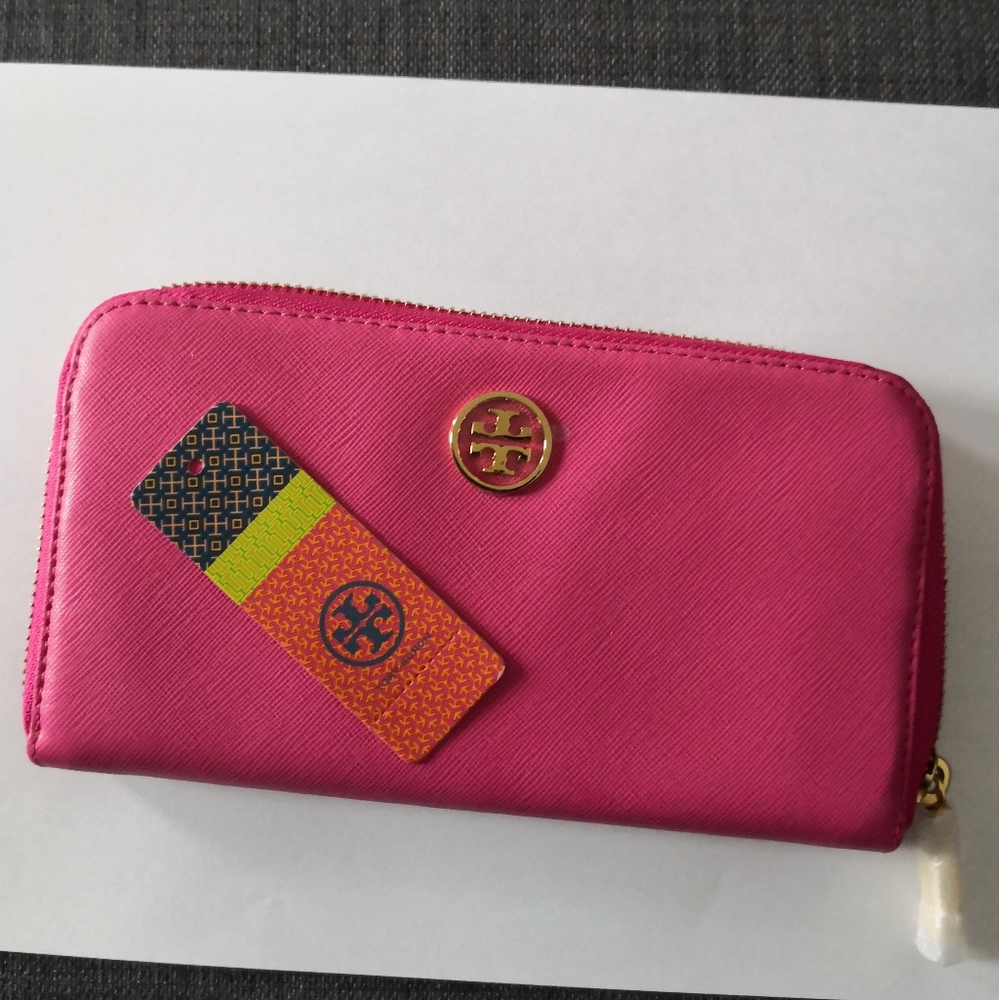 Tory Burch wallet